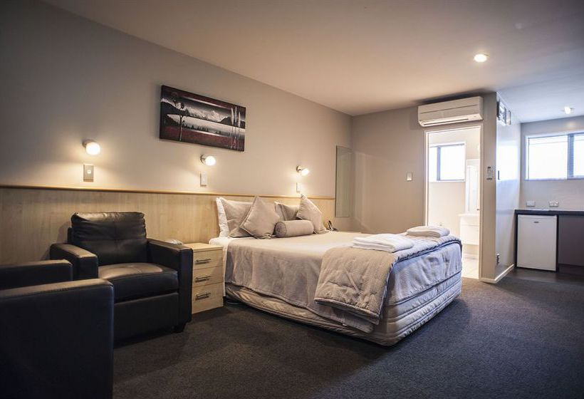 Hotel Arthur's Court Motor Lodge 13