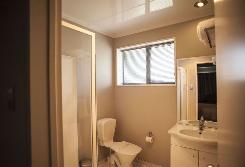 Hotel Arthur's Court Motor Lodge 6