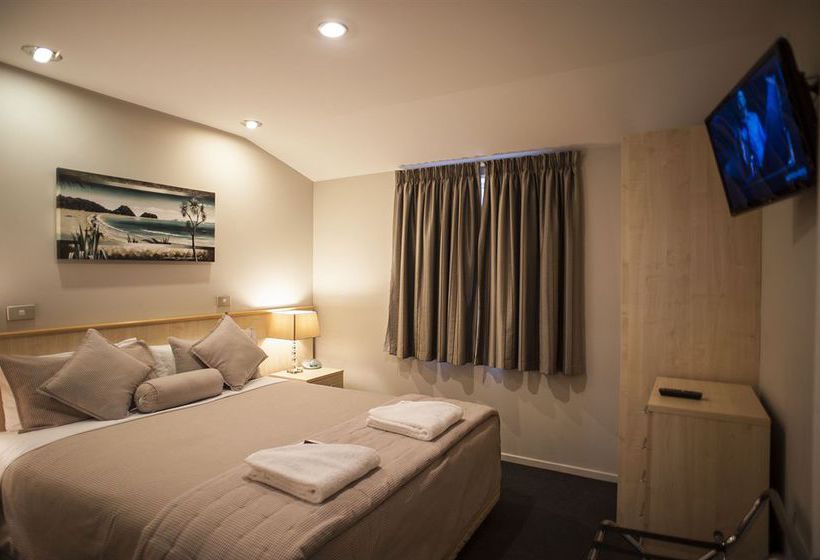 Hotel Arthur's Court Motor Lodge 7