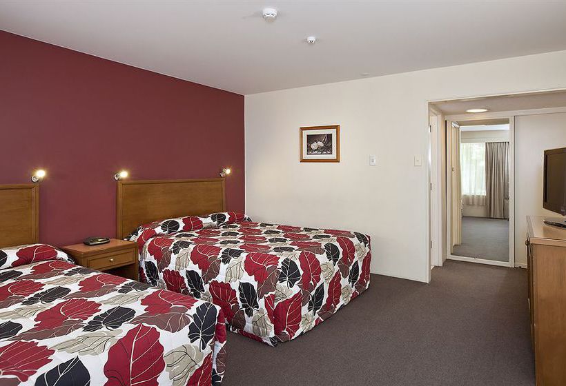 Quality Hotel Cargills 2