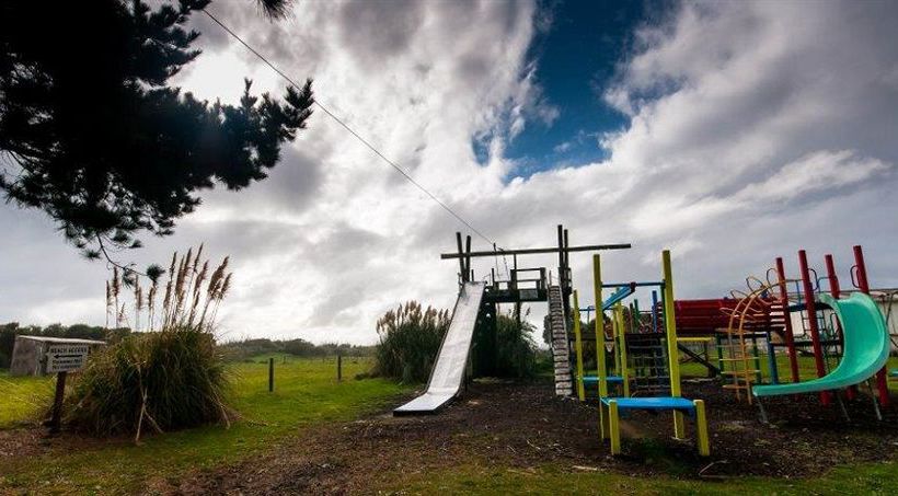 Charles Court Motel 14