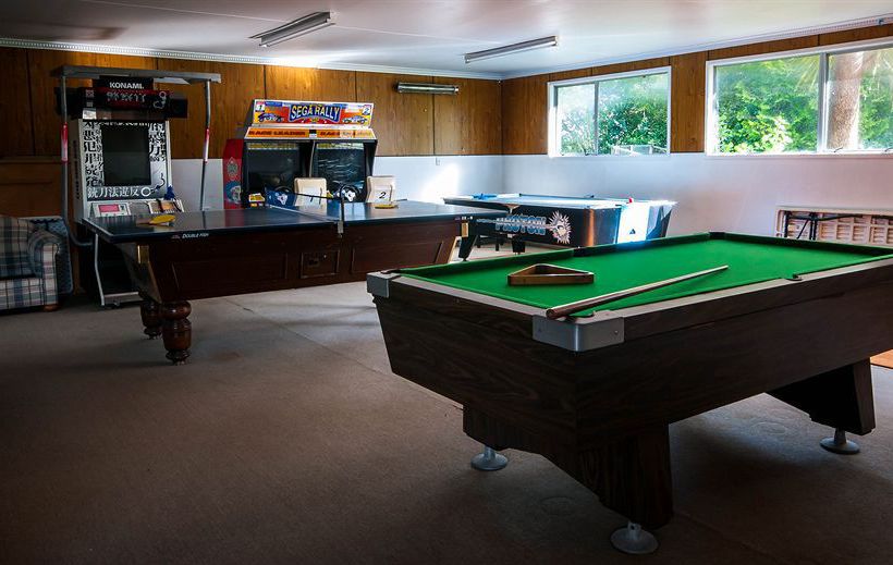 Charles Court Motel 9