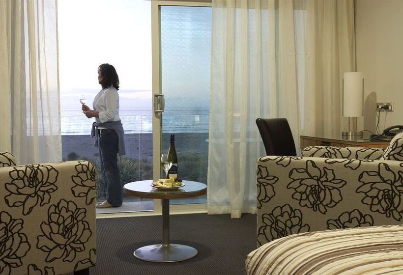 Hotel Beachfront Hokitika 1