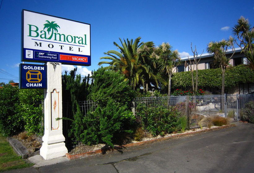 Hotel Balmoral Motor Lodge 11