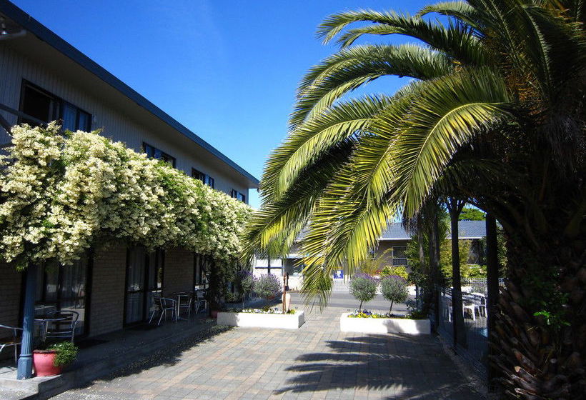 Hotel Balmoral Motor Lodge 15