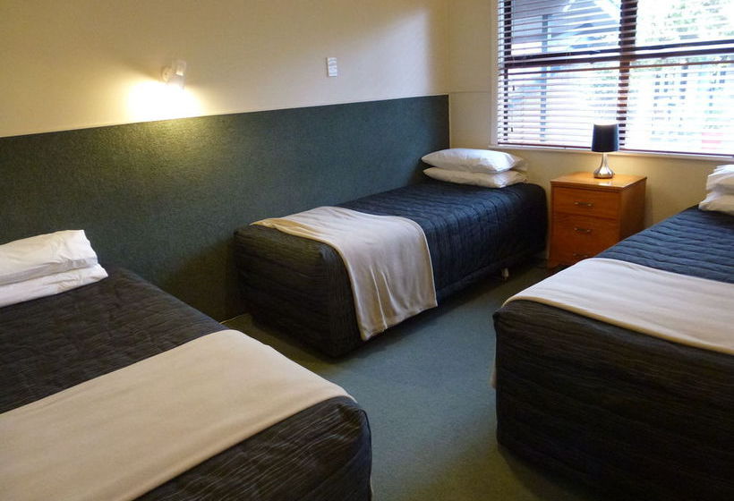 Hotel Balmoral Motor Lodge 4