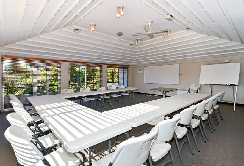 Quality Hotel Leisure Lodge 17