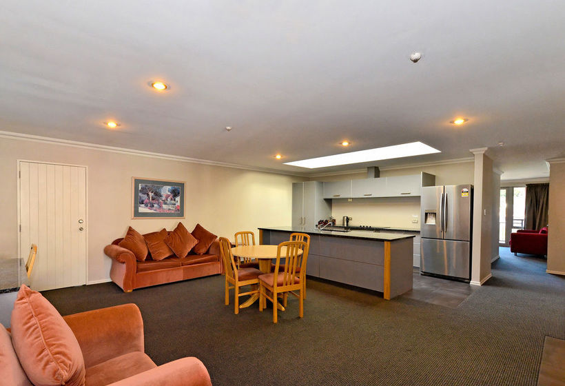 Quality Hotel Leisure Lodge 2