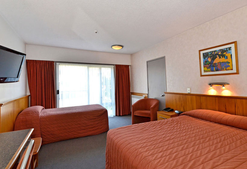 Quality Hotel Leisure Lodge 8