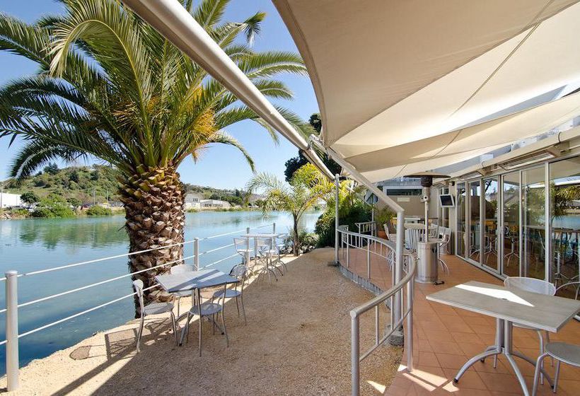 Trailways Hotel Nelson 1