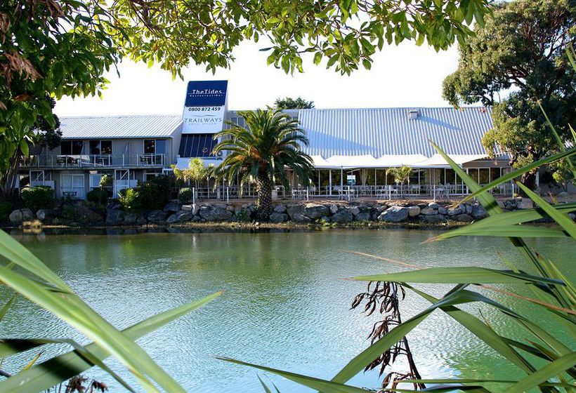 Trailways Hotel Nelson 2