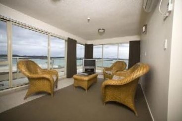 Resort Heartland Beachcomber 6