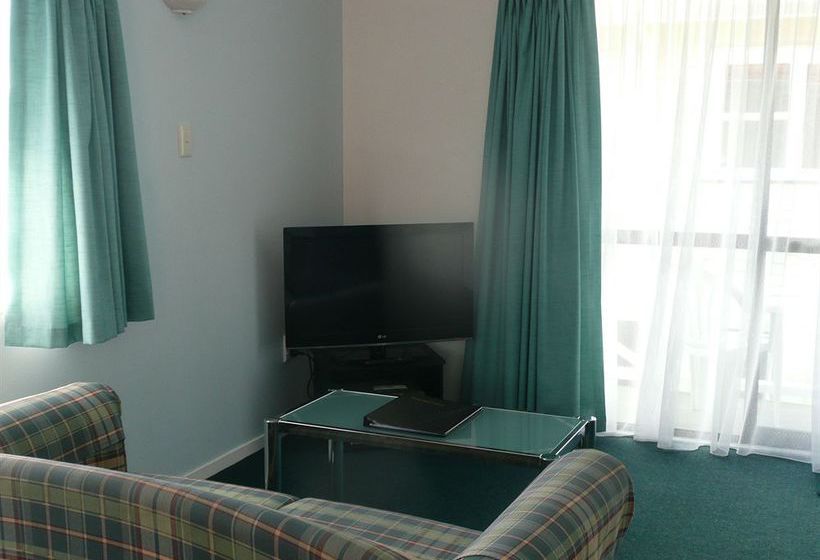 Marlin Court Motel 4