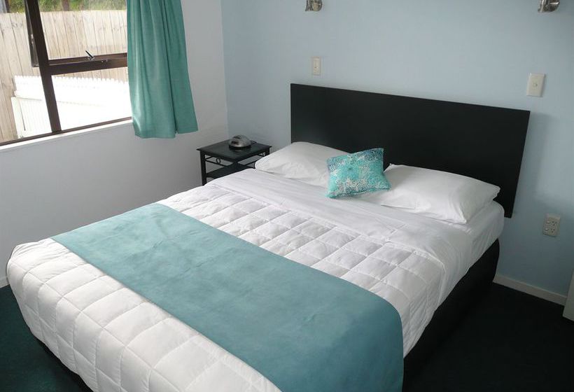 Marlin Court Motel 5