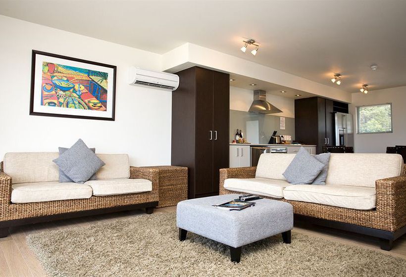 Hotel Sea Spray Suites 13