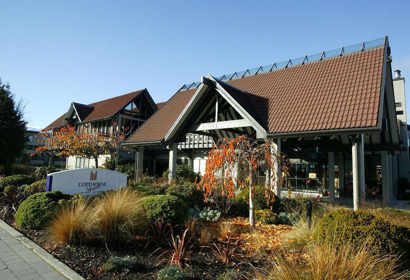 Copthorne Hotel & Resort Queenstown Lakefront 2