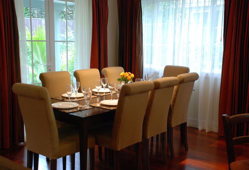 Hotel Russell Cottages 15