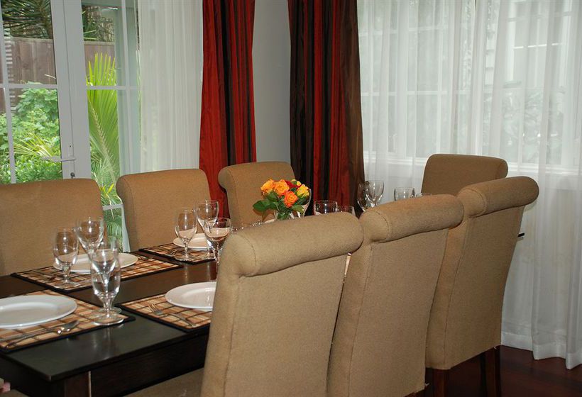 Hotel Russell Cottages 3