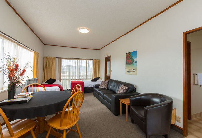 Hotel Summit Motor Lodge 18