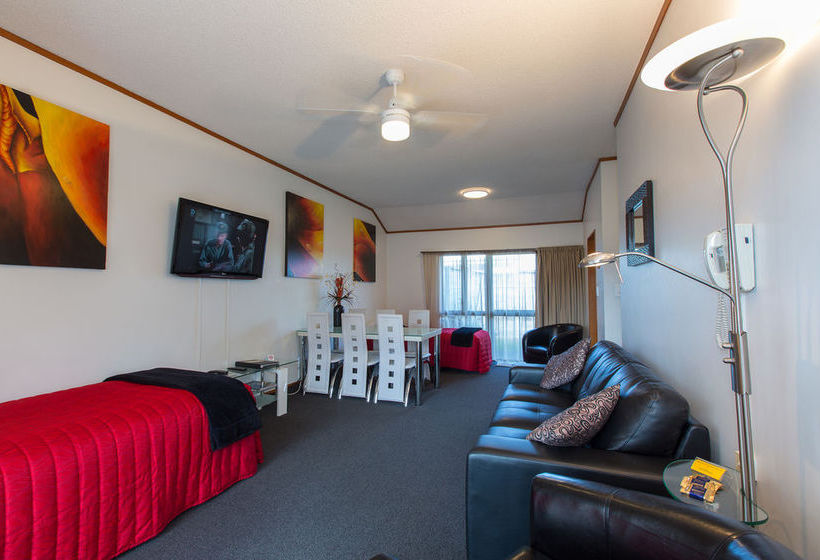 Hotel Summit Motor Lodge 9