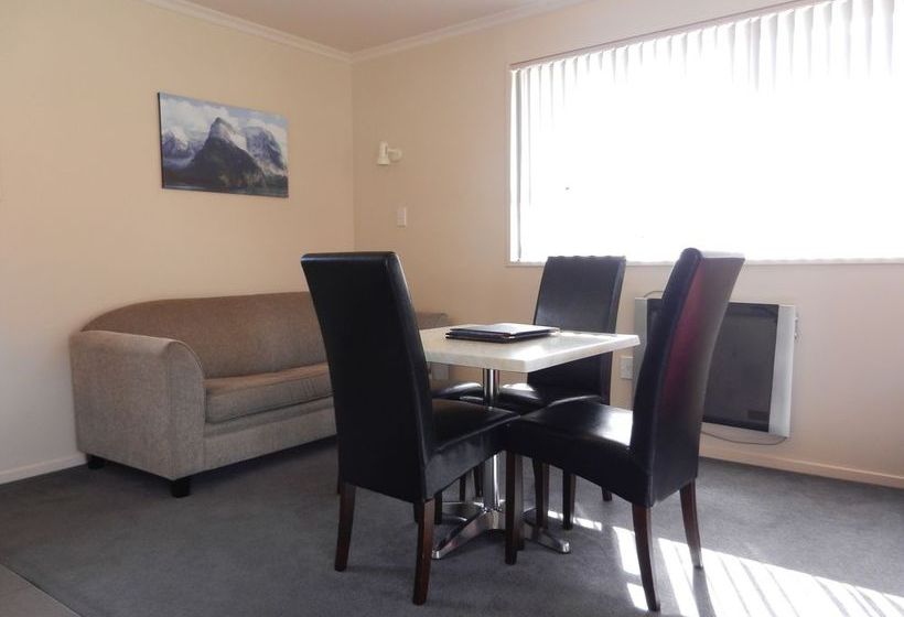 ASURE Amber Court Motel Te Anau 18