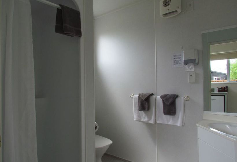 ASURE Amber Court Motel Te Anau 5