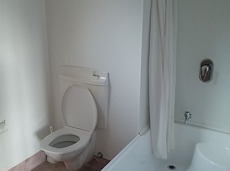 Explorer Motel & Apartments 15