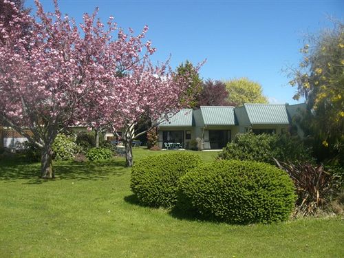 Explorer Motel & Apartments 19