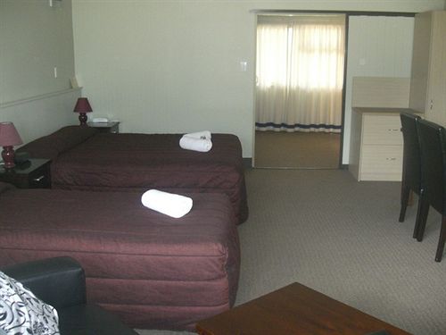 Explorer Motel & Apartments 20