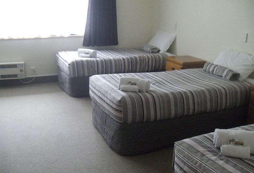 Explorer Motel & Apartments 6