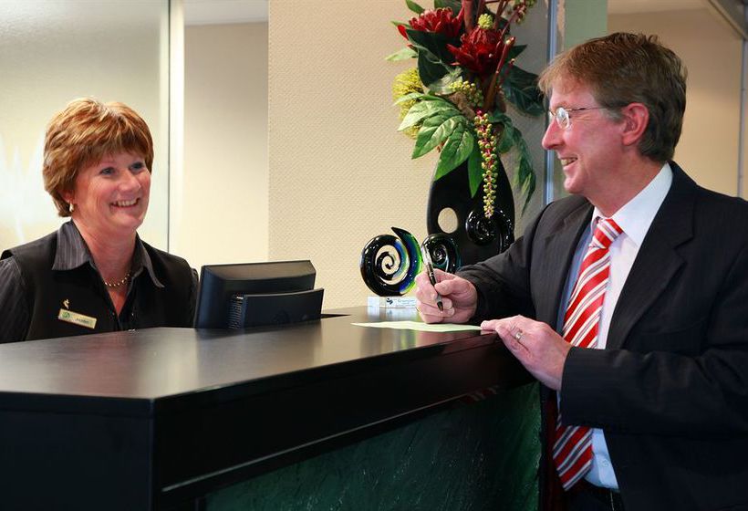 Resort Distinction Luxmore 8