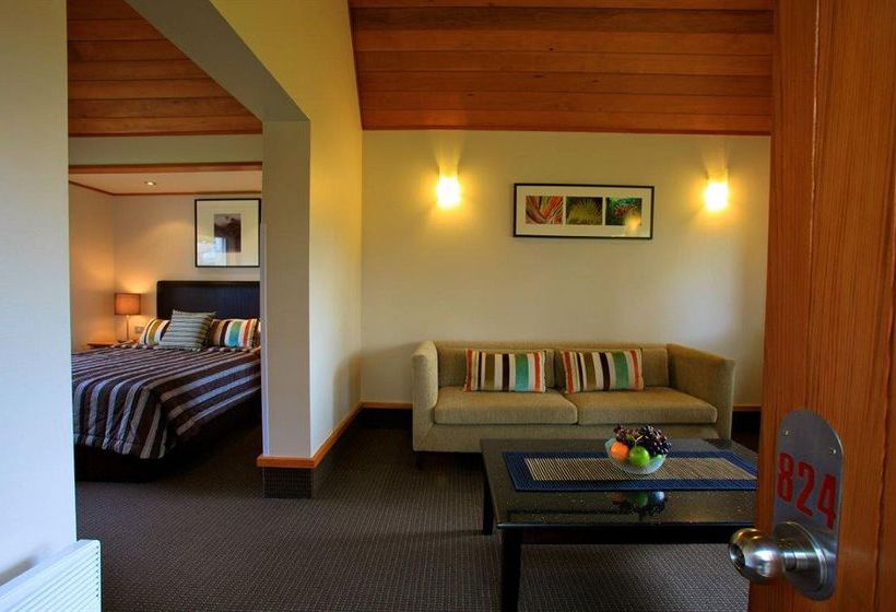 Distinction Te Anau Hotel & Villas 5