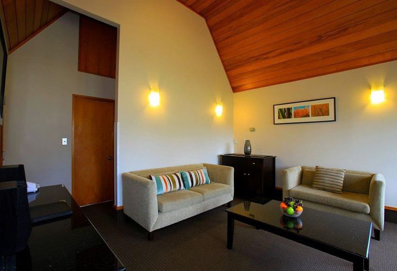 Distinction Te Anau Hotel & Villas 8