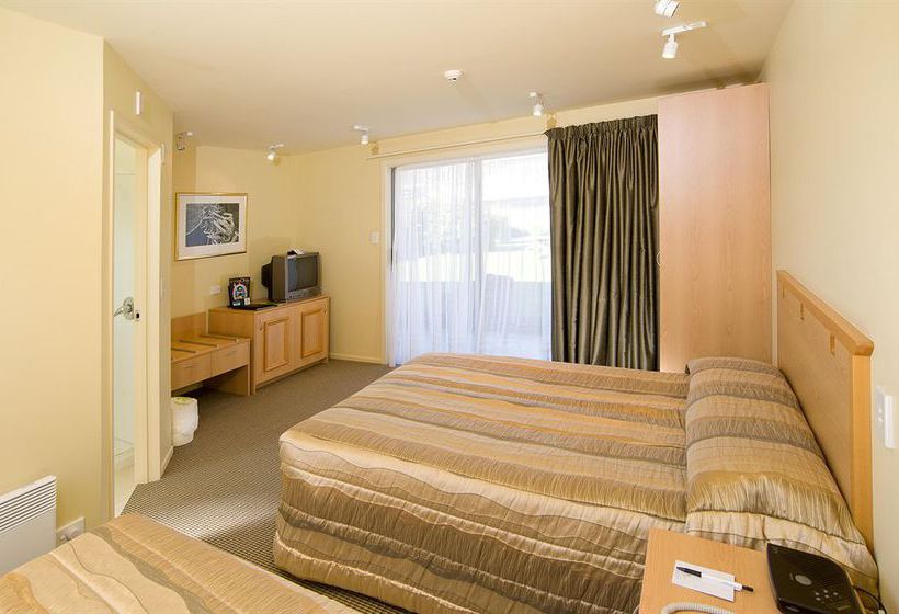 Hotel Kingsgate Te Anau 1