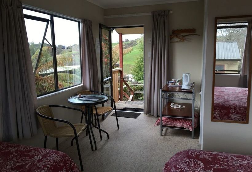 Hotel Waitomo Caves 13