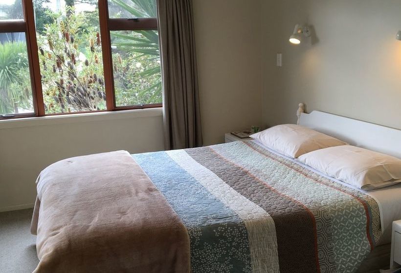 Hotel Waitomo Caves 16