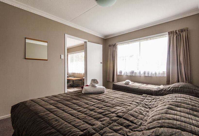 Best Western Manuka Crescent Motel 16