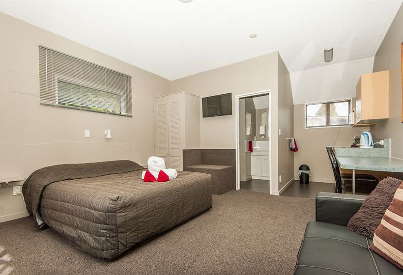 Best Western Manuka Crescent Motel 7