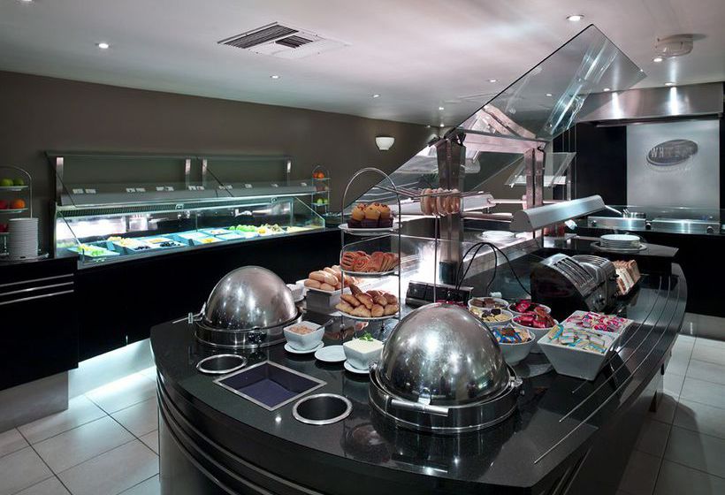 Hotel James Cook Grand Chancellor 18