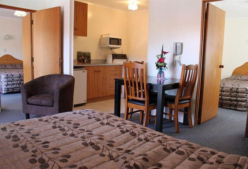 Hotel Cherry Court Motor Lodge 10