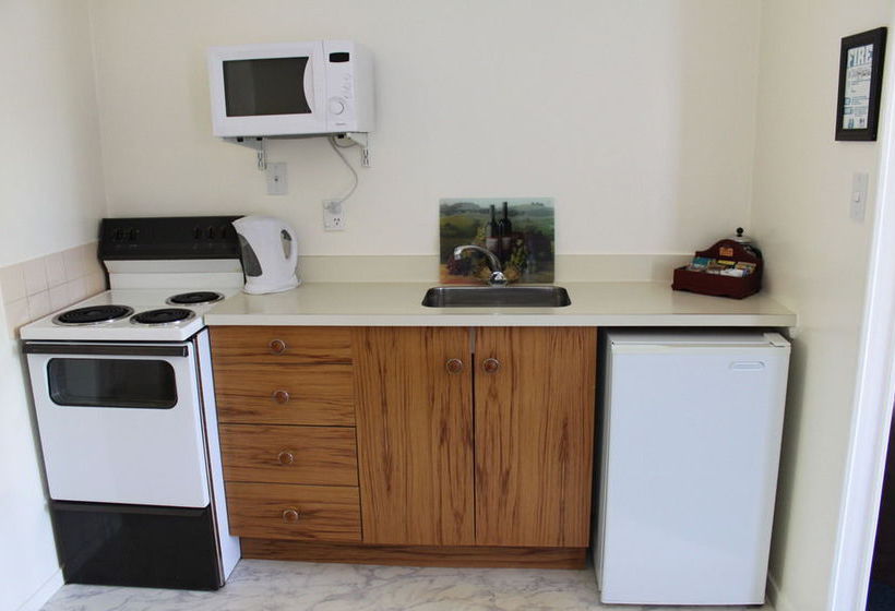 Hotel Cherry Court Motor Lodge 13