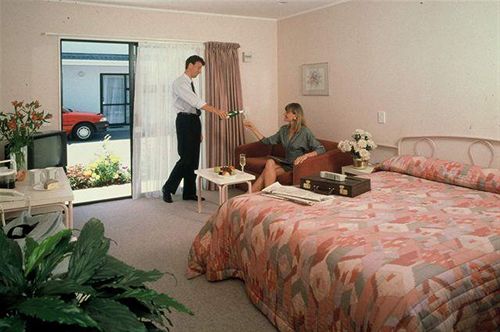 Auckland (AKL) Airport Motel 16