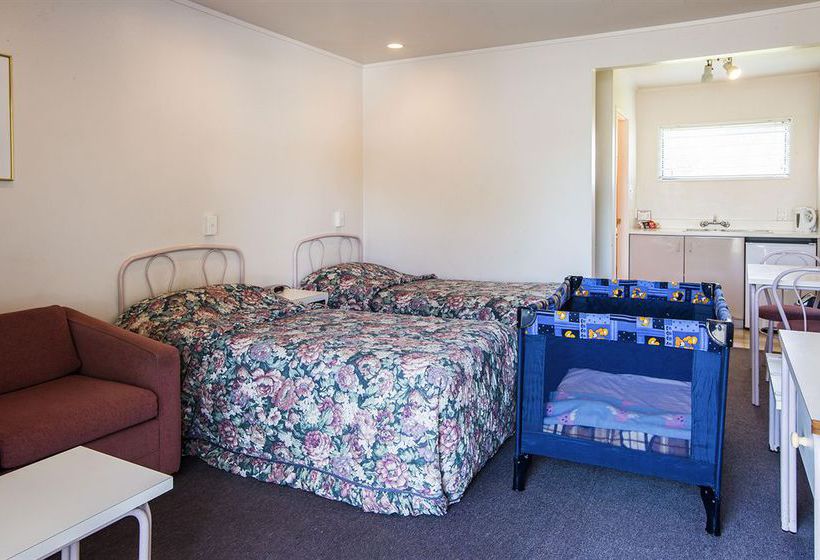 Auckland (AKL) Airport Motel 7