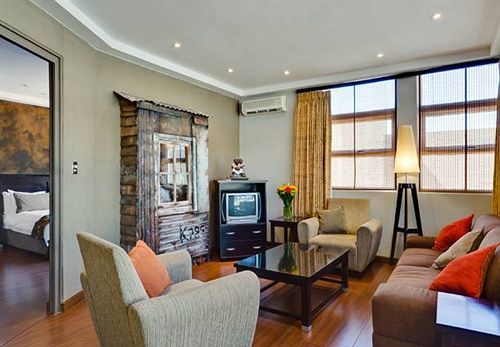 Protea Hotel Sea Point 14