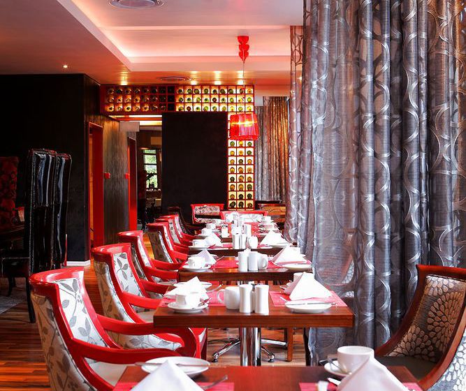 The Townhouse Hotel & Conference Centre 6