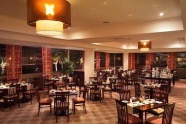 Hotel Holiday Inn Garden Court 4