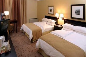 Hotel Holiday Inn Garden Court 6