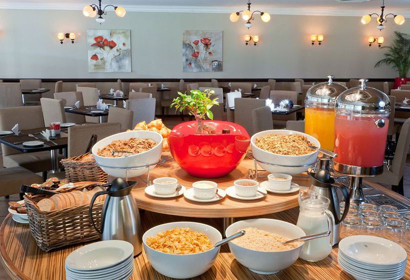 Oudtshoorn Inn Hotel and Conference Centre 10