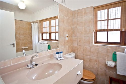 Protea Hotel Oudtshoorn Riempie Estate 17