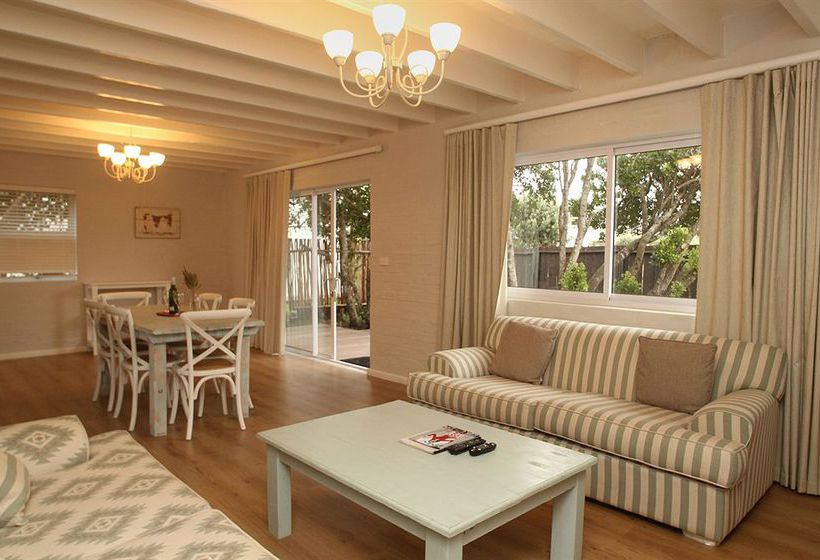 Hotel Cape St. Francis Resort 9